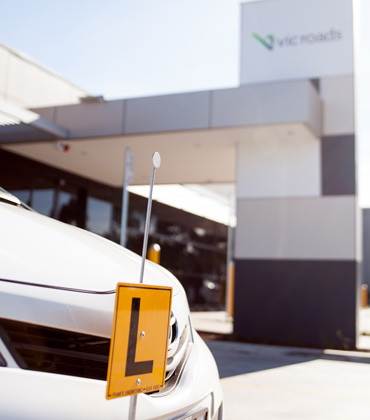 Upgrade your Driving Instructor Authority (Qualification) (DIA) to the latest TLI41222 Certificate IV in Motor Vehicle Driver Training