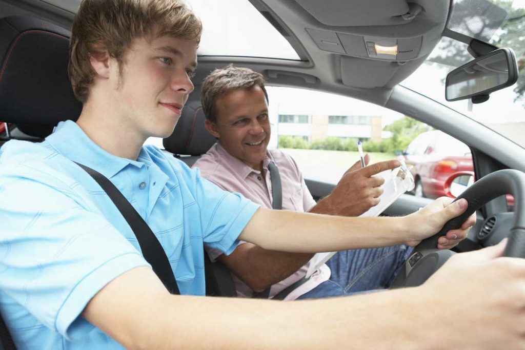What Are the Qualities of a Good Driving Instructor?