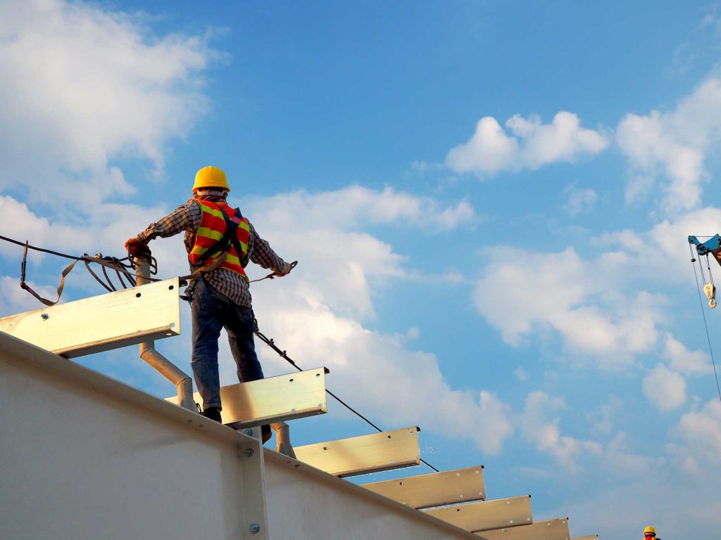Climbing to Success: Top 5 Skills Taught in a Working at Heights Course